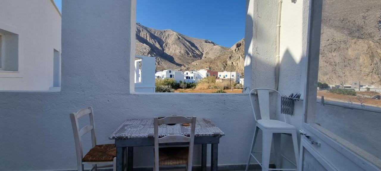 Three Harites Aparthotel Периса Екстериор снимка